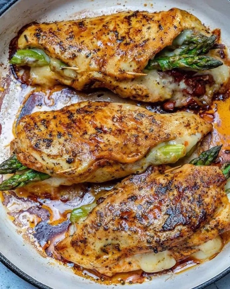 Chicken stuffed with asparagus | ARABE-DATSH